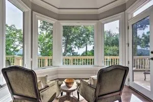 Spacious Elk Mountain Sanctuary with Deck and Views! - Riceville