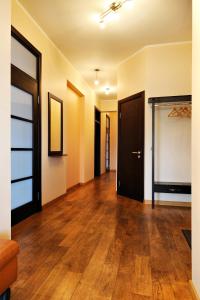 Raina Lux Apartment