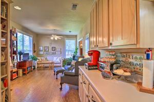 Cozy Texas Retreat with Patio, Grill and Fire Pit!