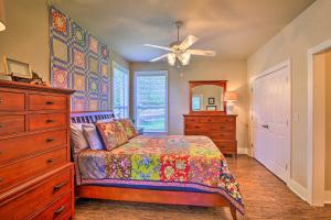 Cozy Texas Retreat with Patio, Grill and Fire Pit!