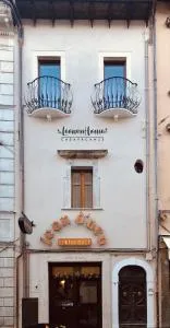 LeonessHouse - Favischio