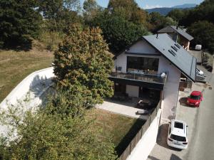Appartements Gite clair, spacieux et cosy avec vue sur le massif de la Chartreuse : photos des chambres