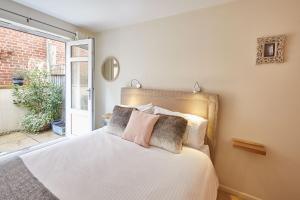 Host & Stay - The Eskape