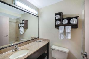Deluxe Double Room with Two Double Beds room in La Quinta by Wyndham Memphis Airport Graceland
