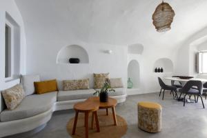 Filotera Suites Santorini Greece