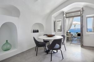 Filotera Suites Santorini Greece