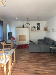 Ferienwohnung Happiness Schlafzimmer 2026 renoviert mit neuem Boxspringbett