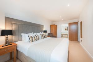 River View Two Bedroom Apartment room in Highland Apartments by Mansley