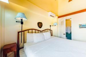 Condo #26 @ Beachside Villas