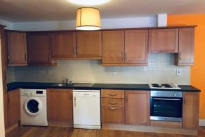 Apartment 4, Clifden Bay Apartments