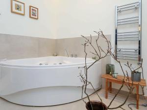 6 person holiday home in Blokhus-By Traum