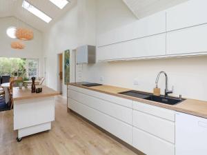 6 person holiday home in Blokhus-By Traum