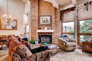 Apartment with Terrace room in The Lodge D at Steamboat