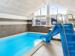 18 person holiday home in Hasselberg