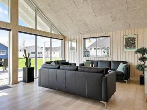 18 person holiday home in Hasselberg