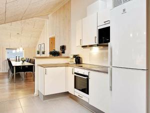 12 person holiday home in Hasselberg
