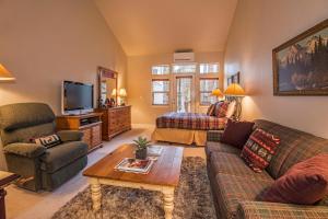 One-Bedroom Apartment room in Widgi Elk Wonder B