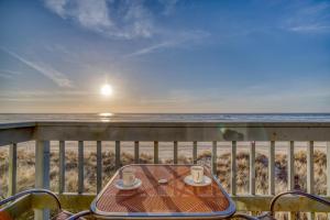 Whale Watcher Condo 3 - Meredith Lodging