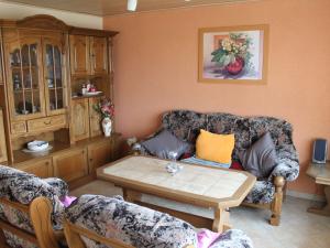 Geraeumige Ferienwohnung mit Garten in Brusow
