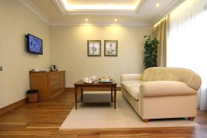 Retro Riverside Wellness Resort