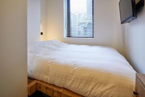 mizuka Imaizumi 4 - unmanned hotel -