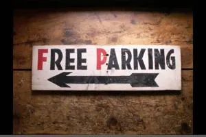 Pop Art Pad heart of Old Town with parking! - Ore