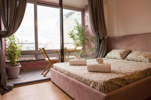 Mosaics aprtm in Parliament square with Acropolis View