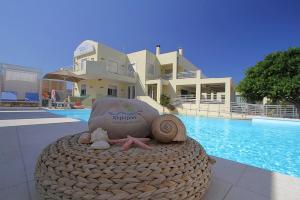 Almiriki Chios Rooms & Apartments