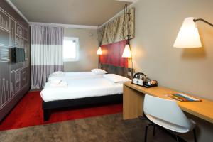 Twin Room room in ibis Leicester