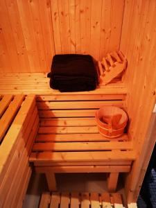 Forest Path Apartment Quiet Countryside Retreat with Sauna, Sleeps 4