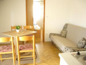 MARINOVIC APARTMENTS