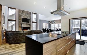 Chalet 30 Chemin des Skieurs by Chalets Alpins