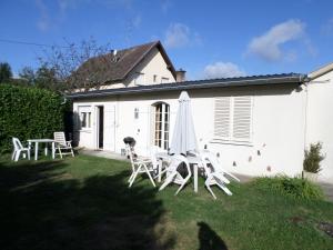 Studio-appartement à proximité d une maison de Maître de 1904