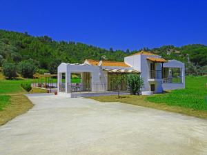 Parisis Villas Skiathos Greece