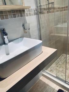 At The Rocks Country Estate