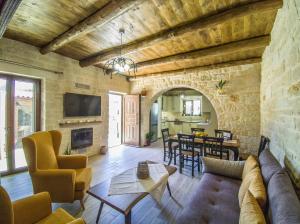 Christine Countryside House - Fully renovated withmodern comforts