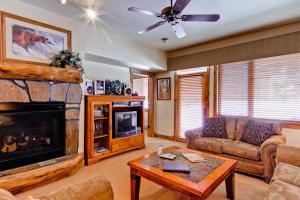 Champagne Lodge 3108