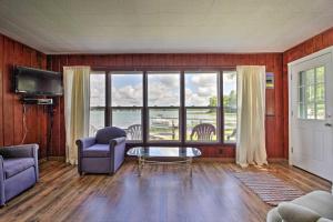 Pet-Friendly Beachfront Dent Cabin w Grill!