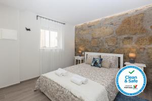  2 Amazing Flats with Netflix - Batalha, Ferienwohnung in Porto
