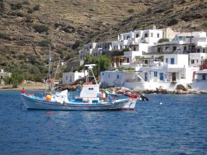 Cyclades rooms Sifnos Greece