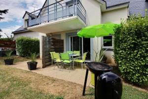 Maisons de vacances Gite - Le Green - Maison avec Terrasse dans parc avec piscine proche plages et Golf : photos des chambres