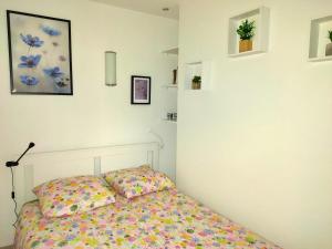 Appartements 2 pieces- rue pietonne Trouville -Le petit juliana : photos des chambres