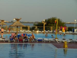 Campings MOBIL HOME 3ch 2sdb A LATTES : photos des chambres