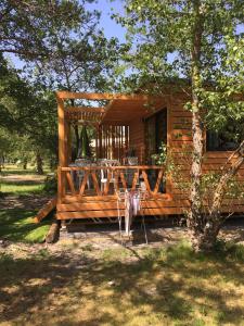 Campings Camping le Petit Liou Sites & Paysages : photos des chambres
