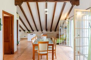 CA DU PESCOU RAPALLO, Charming, 2 Bedroom Apartment with Stunning Hill Views Overlooking the Greenery, Welcome kit Priority with Prosecco