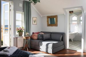 Strandflickornas Annex Gula Villan