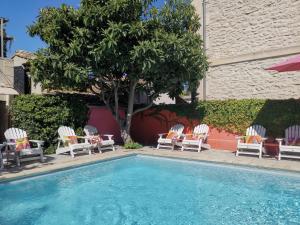 Hotels Hotel Sous les Figuiers - Piscine chauffee, parking, centre ville : photos des chambres