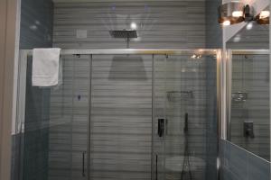 Double Room with Terrace 3