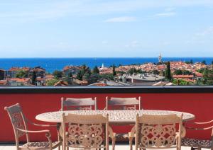 Apartments Apolon Izola