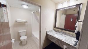 AmericInn by Wyndham Mounds View Minneapolis image 5